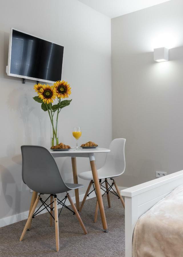 Apartments Sw. Wawrzynca 19 A4You Cracovia Esterno foto